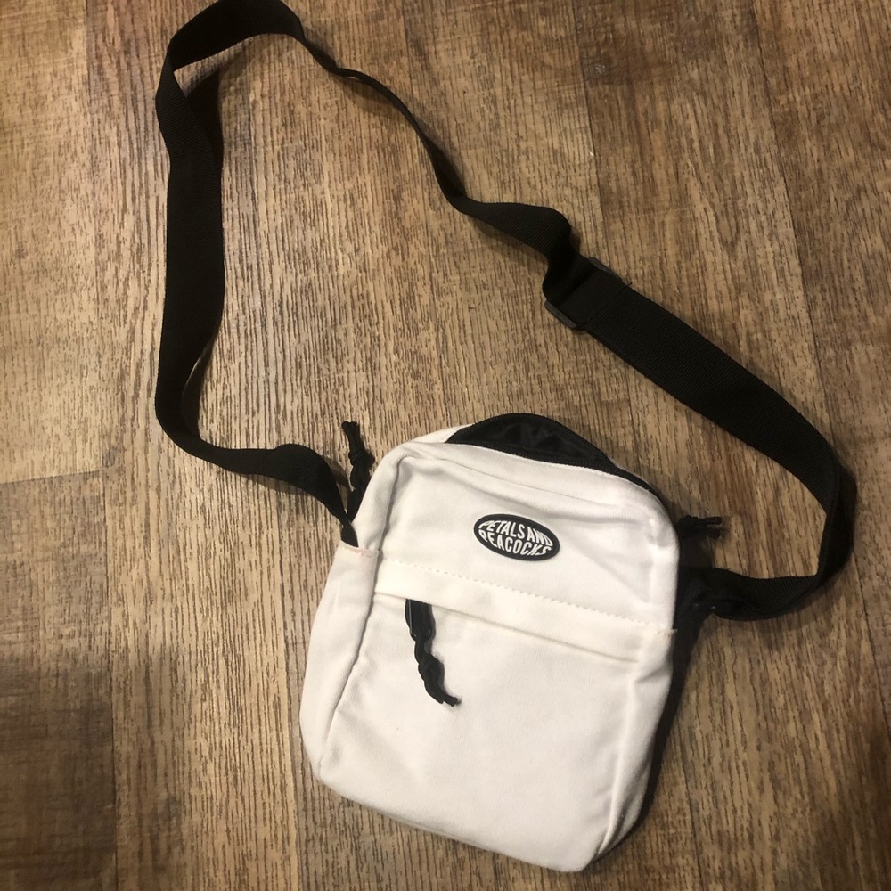 Petals and Peacocks shoulder bag